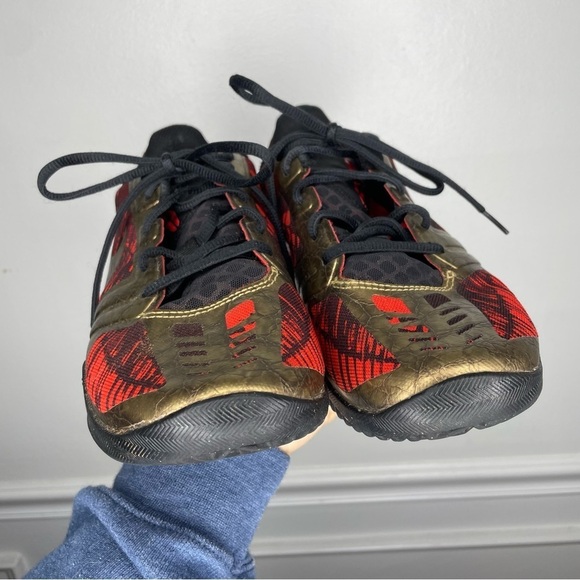 Nike Kobe KB Mentality Iron Man Red and Gold Sneaker Mens 7.5 - Picture 4 of 11